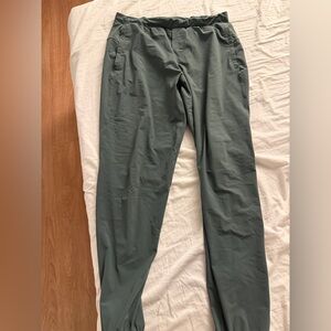 lululemon athletica Men's Green Chinos